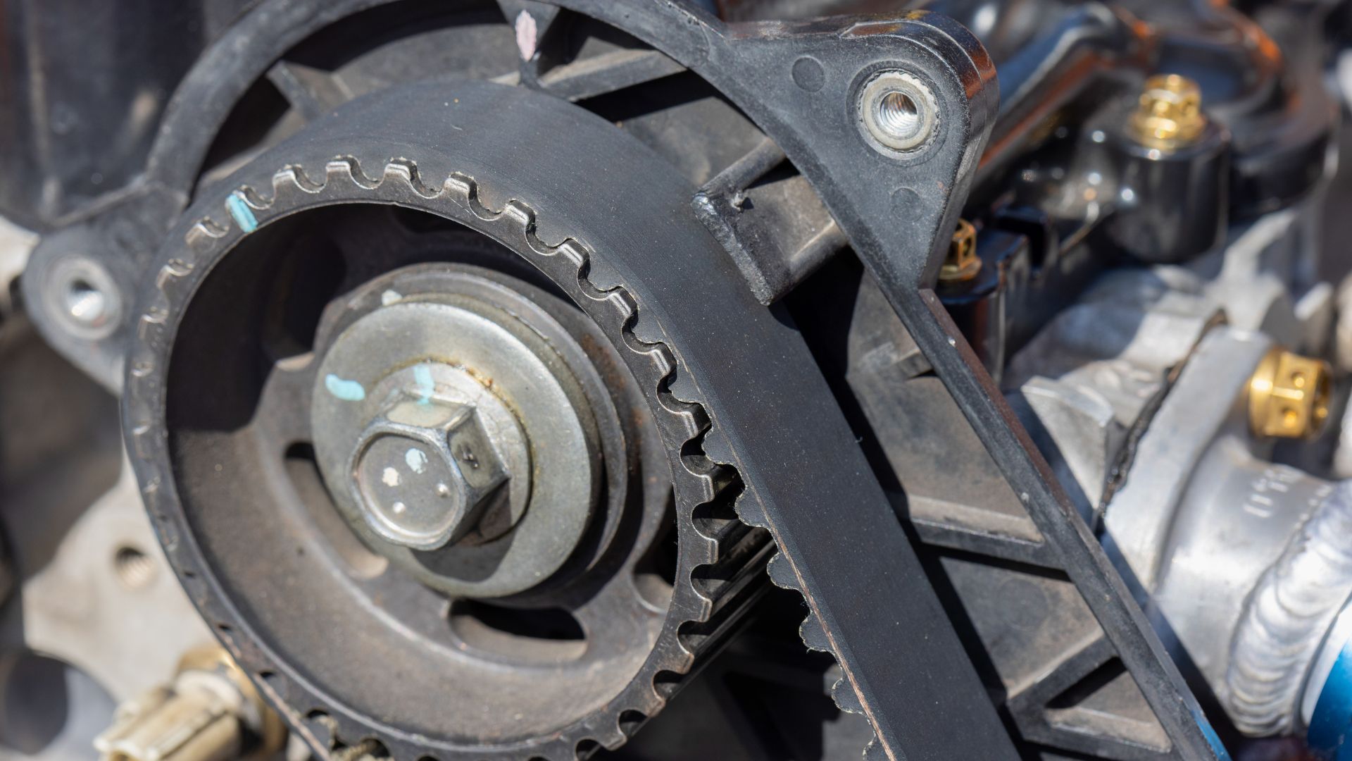 Timing Belt vs Timing Chain: Which One Saves You More Money and Headaches?